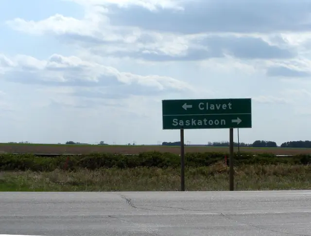 Highway sign to Clavet and Saskatoon